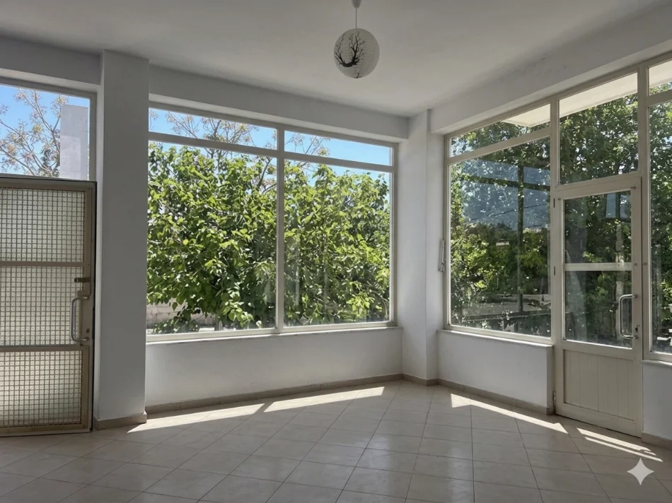 Tirane, jepet me qera nga Pronari, pa-komision dyqan Kati 0, 50 m² + vend parkimi  400 € (Rruga Shefqet Kuka,ngjitur me Cafe Luna)