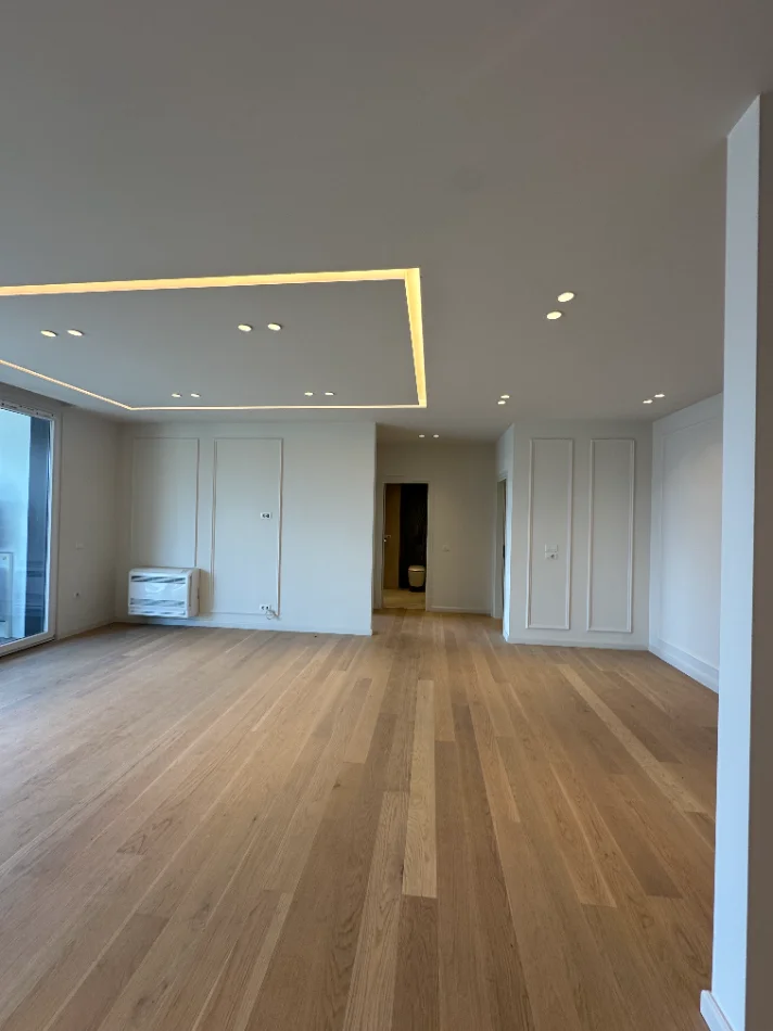Tirane, shitet apartament 3+1 Kati 1, 154 m² 350.000 € 