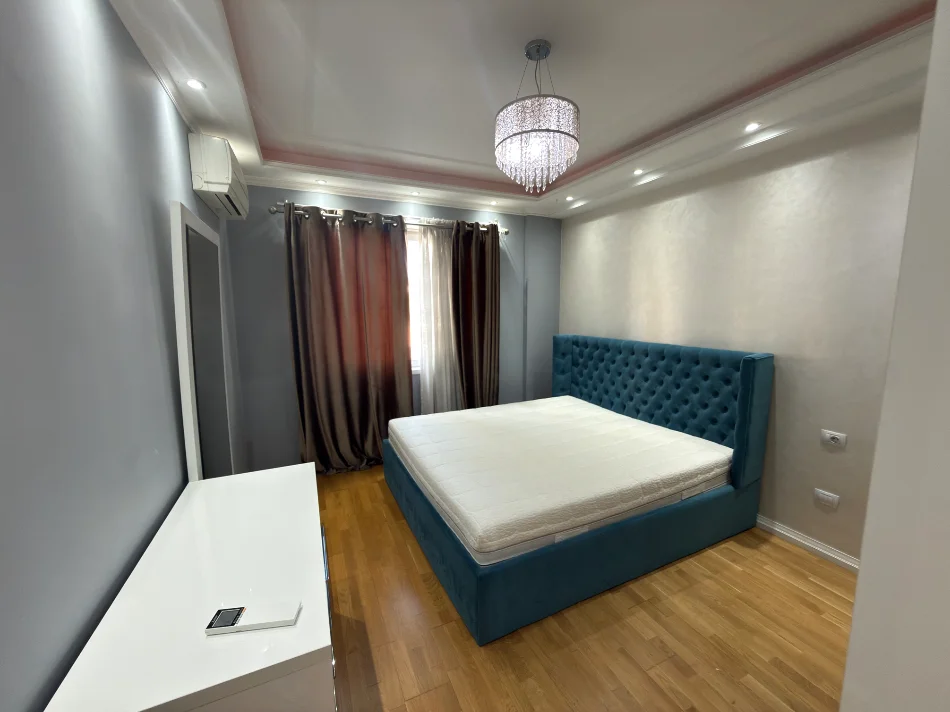 Tirane, jepet me qera apartament 2+1+Ballkon Kati 3, 100 m² 500 € (Rruga Teodor Keko)