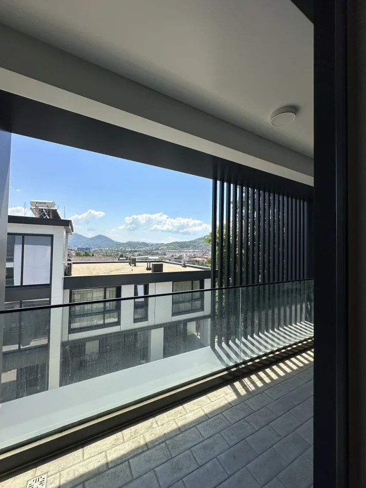 Tirane, shitet apartament 3+1+Ballkon , 153 m² 350.000 € 