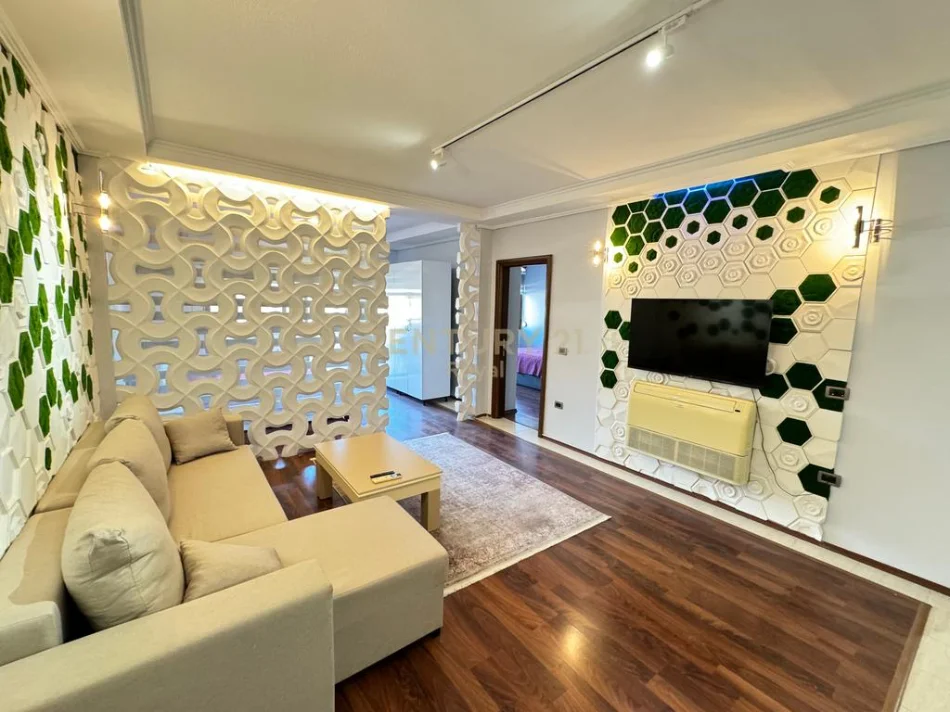 Tirane, shes apartament 2+1+Aneks+Ballkon Kati 9, 98 m² 350.000 € 