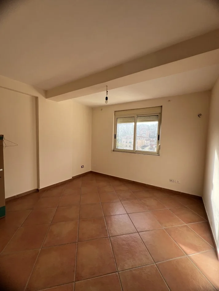 Durres, shitet apartament 2+1+Ballkon Kati 7, 167 m² 192.000 € 