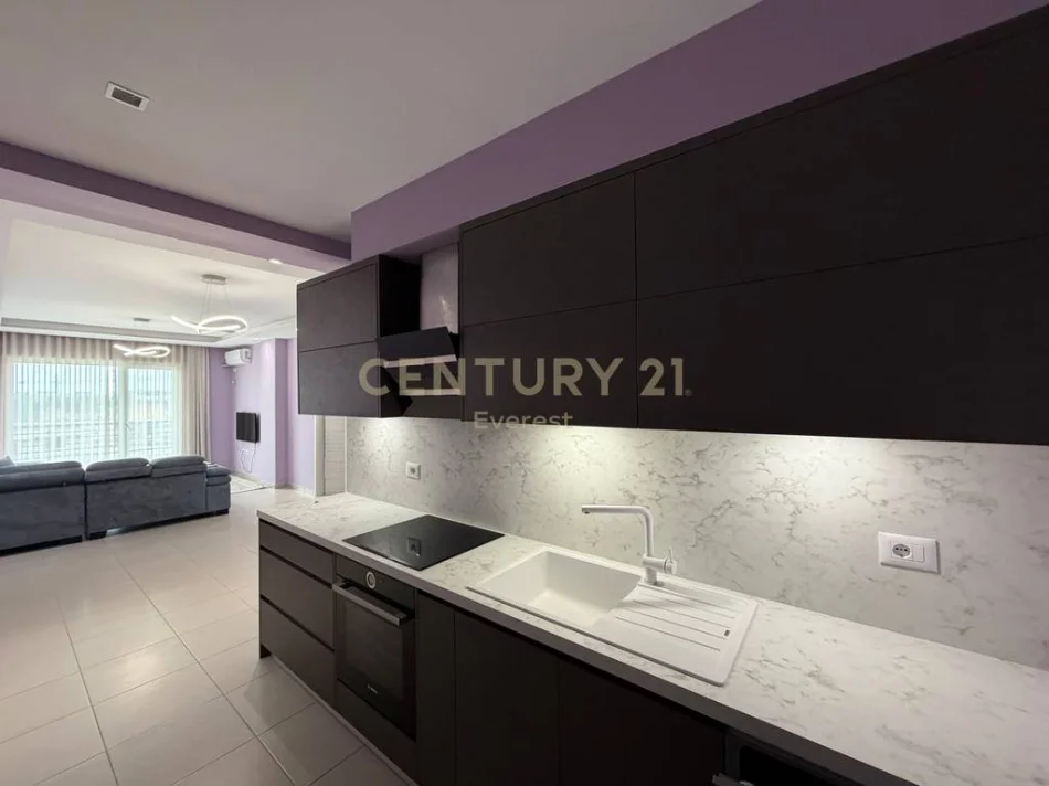 Tirane, shes apartament 2+1+Aneks+Ballkon Kati 4, 106 m² 235.000 € (Ish Restorant durrsi)