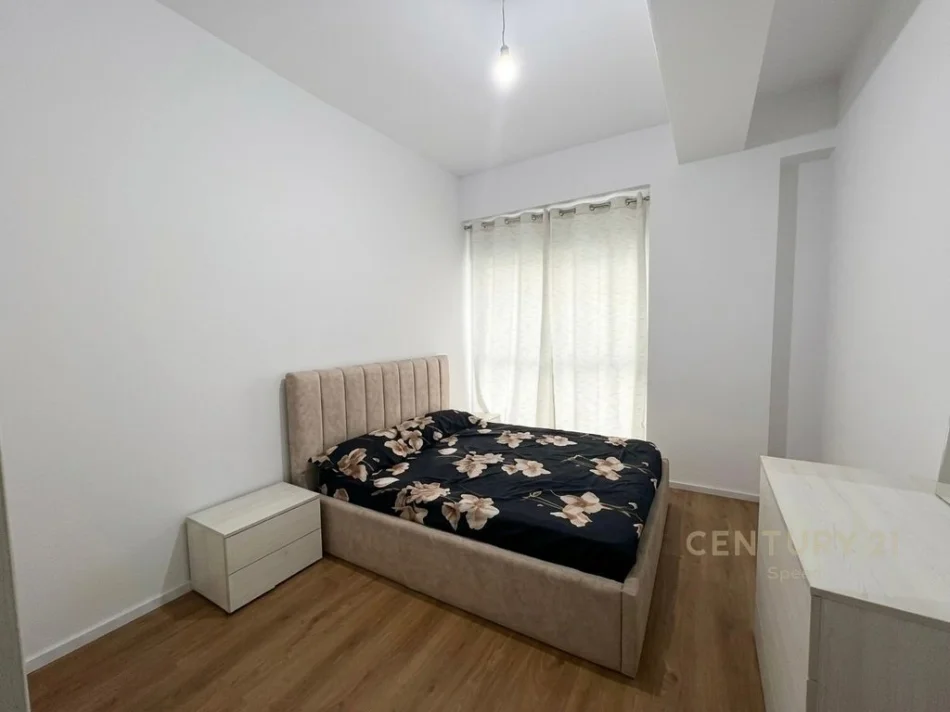 Tirane, shes apartament 1+1+Aneks+Ballkon Kati 6, 65 m² 120.000 € 