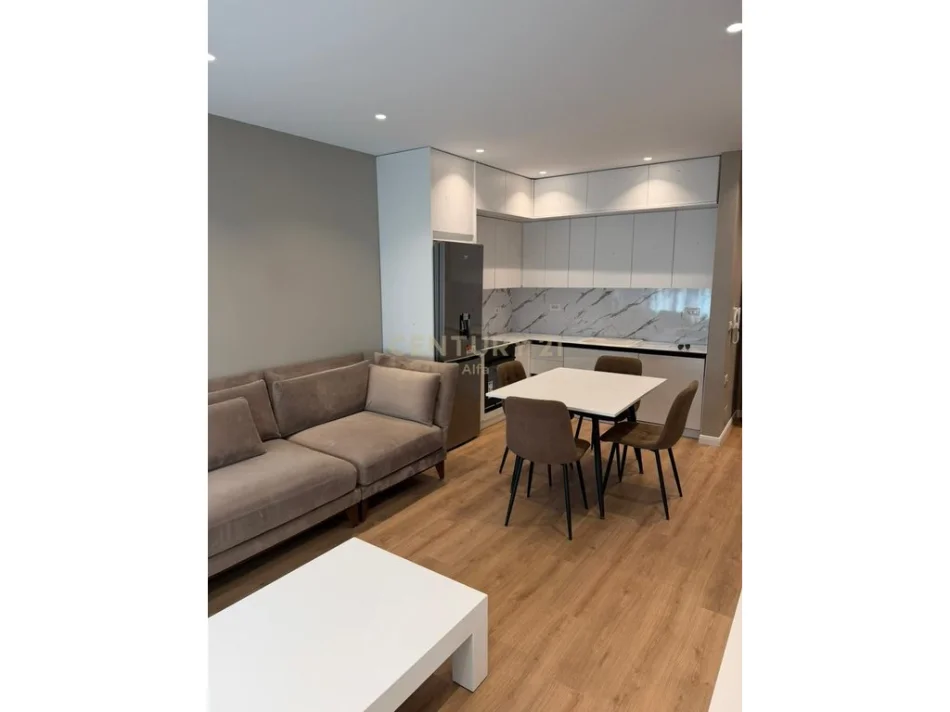Tirane, shes apartament 1+1+Aneks+Ballkon Kati 5, 59 m² 130.000 € (Kompleksi Xheluks)