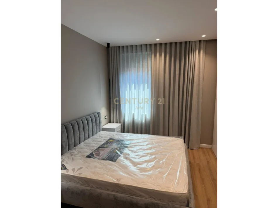 Tirane, shes apartament 1+1+Aneks+Ballkon Kati 5, 59 m² 130.000 € (Kompleksi Xheluks)