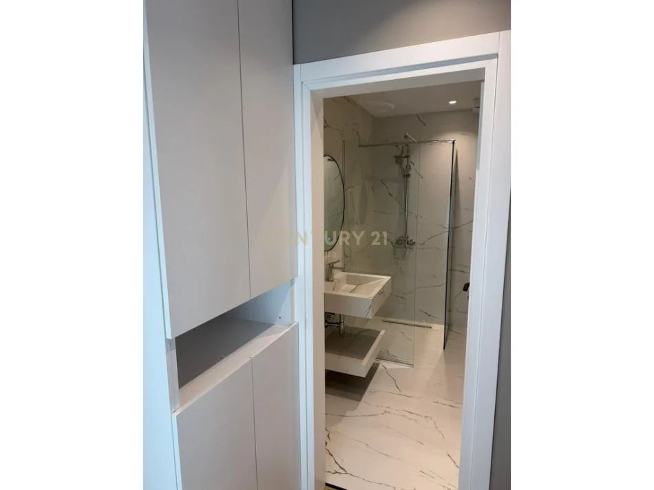 Tirane, shes apartament 1+1+Aneks+Ballkon Kati 5, 59 m² 130.000 € (Kompleksi Xheluks)