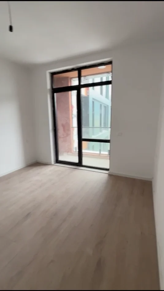 Tirane, shitet apartament 1+1+Ballkon Kati 9, 78 m² 127.000 € 
