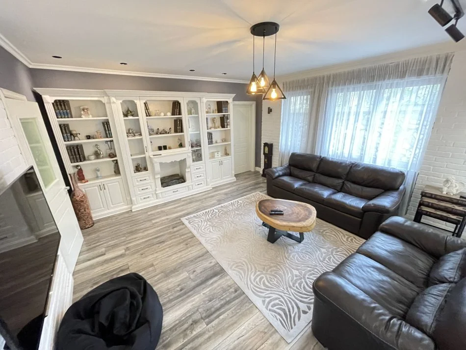 Tirane, jepet me qera apartament 1+1+Aneks+Ballkon Kati 1, 80 m² 550 € (Peti , Liqeni Thate)