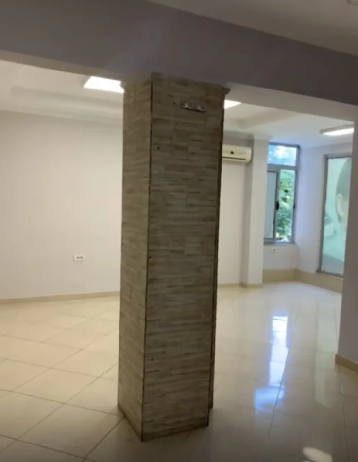 Tirane, jepet me qera apartament 1+1 Kati 2, 63 m² (Irfan Tomini)