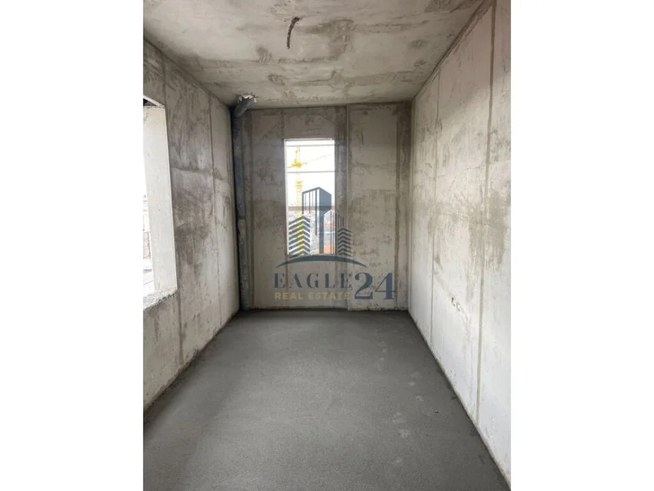 Shitet apartament 2+1 , 88 m² 72.999 € (Kamez)