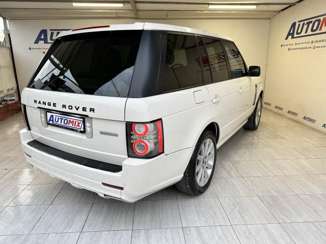 Tirane, shes xhip Land Rover range rover vogue Viti 2010, 24.600 Euro