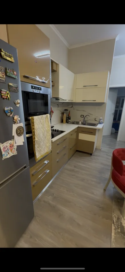 Tirane, shitet apartament 2+1+Ballkon Kati 5, 81 m² 135.000 € (Rruga pasho Hysa)