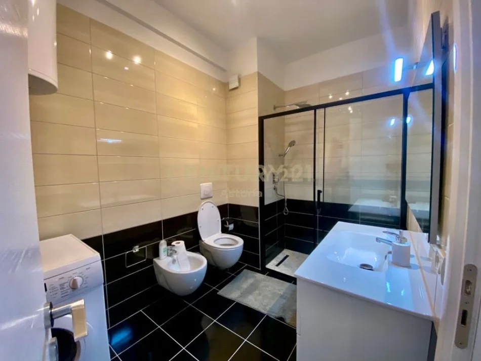 jepet me qera apartament Kati 5, 115 m² 750 €