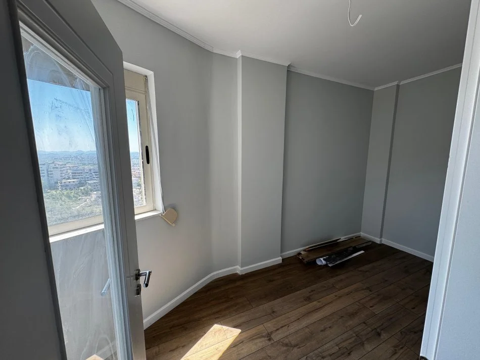 Tirane, shitet apartament 2+1+Aneks+Ballkon Kati 4, 124 m² 142.000 € (Rruga Baftjar Lici)