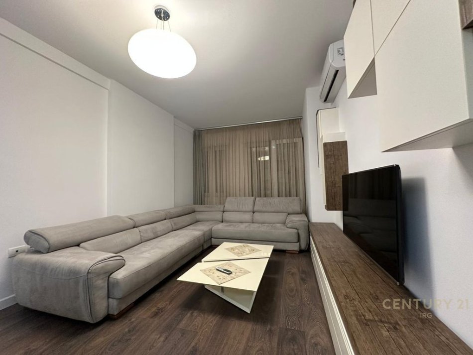 Tirane, shitet apartament 2+1 Kati 7, 108 m² 180.000 € (Astir)