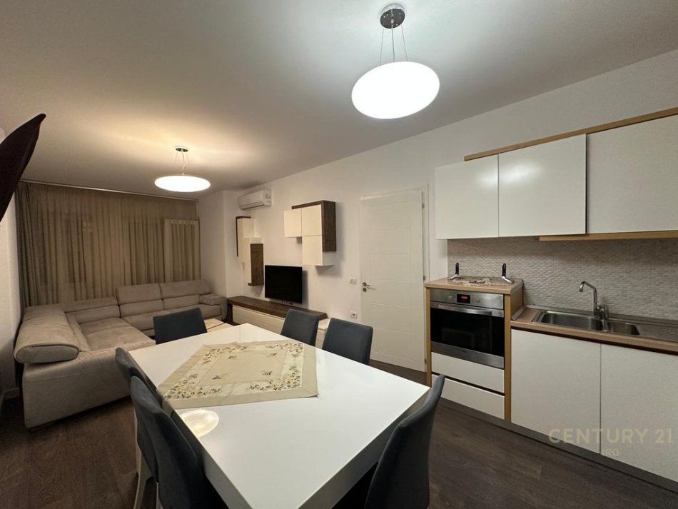 Tirane, shitet apartament 2+1 Kati 7, 108 m² 180.000 € (Astir)