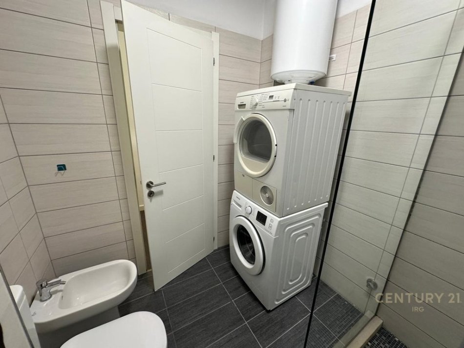 Tirane, shitet apartament 2+1 Kati 7, 108 m² 180.000 € (Astir)