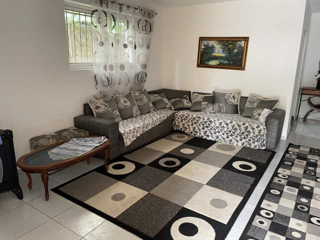 Tirane, jepet me qera apartament 1+1+A+BLK Kati 1, 70 m² 300 Euro (Siri kodra)