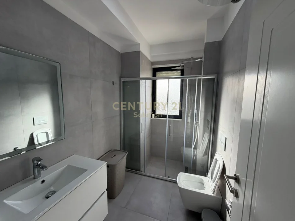 Tirane, shes apartament 2+1+Aneks+Ballkon Kati 7, 99 m² 320.000 € 