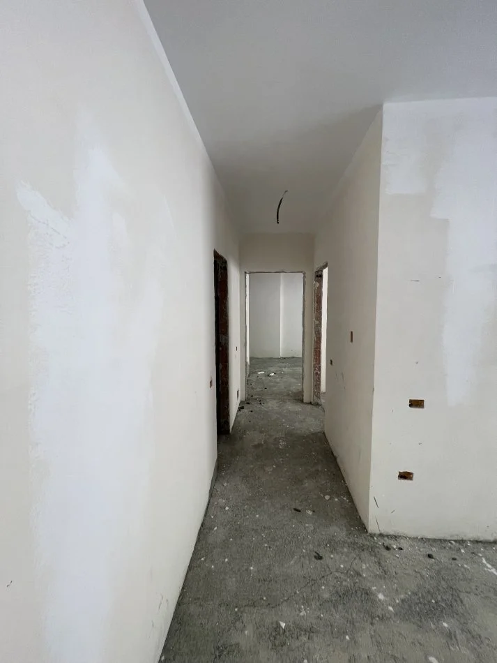 Tirane, shes apartament 2+1+Aneks+Ballkon Kati 1, 127 m² 191.000 € (Rruga Elbasanit)