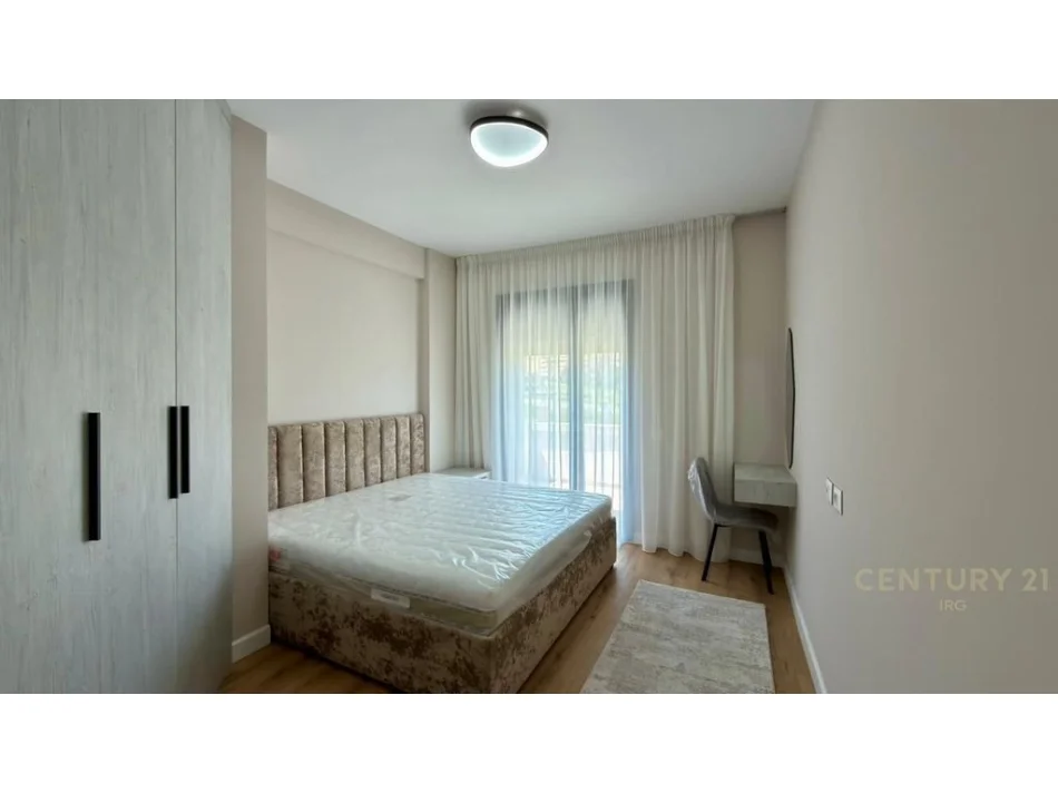 Tirane, jepet me qera apartament 1+1+Aneks+Ballkon Kati 3, 75 m² 750 € (Met invest)