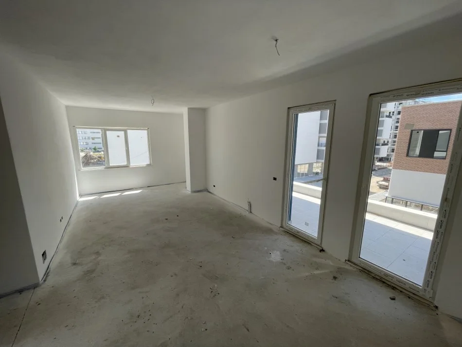 Tirane, shes apartament 2+1+Aneks+Ballkon Kati 2, 126 m² 126.000 € (UNIVERS CITY QTU)