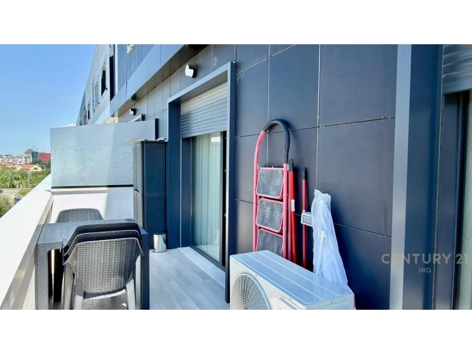 Tirane, jepet me qera apartament 1+1+Aneks+Ballkon Kati 3, 75 m² 750 € (Met invest)