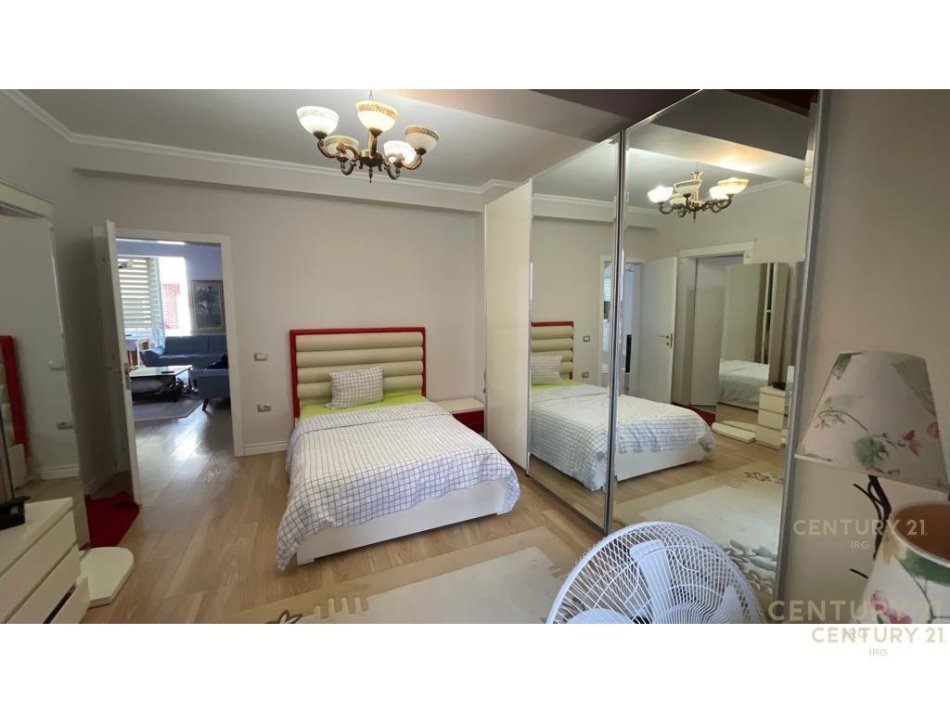 Tirane, shitet apartament 3+1+Aneks+Ballkon Kati 5, 155 m² 250.000 € (Kodra e Diellit)