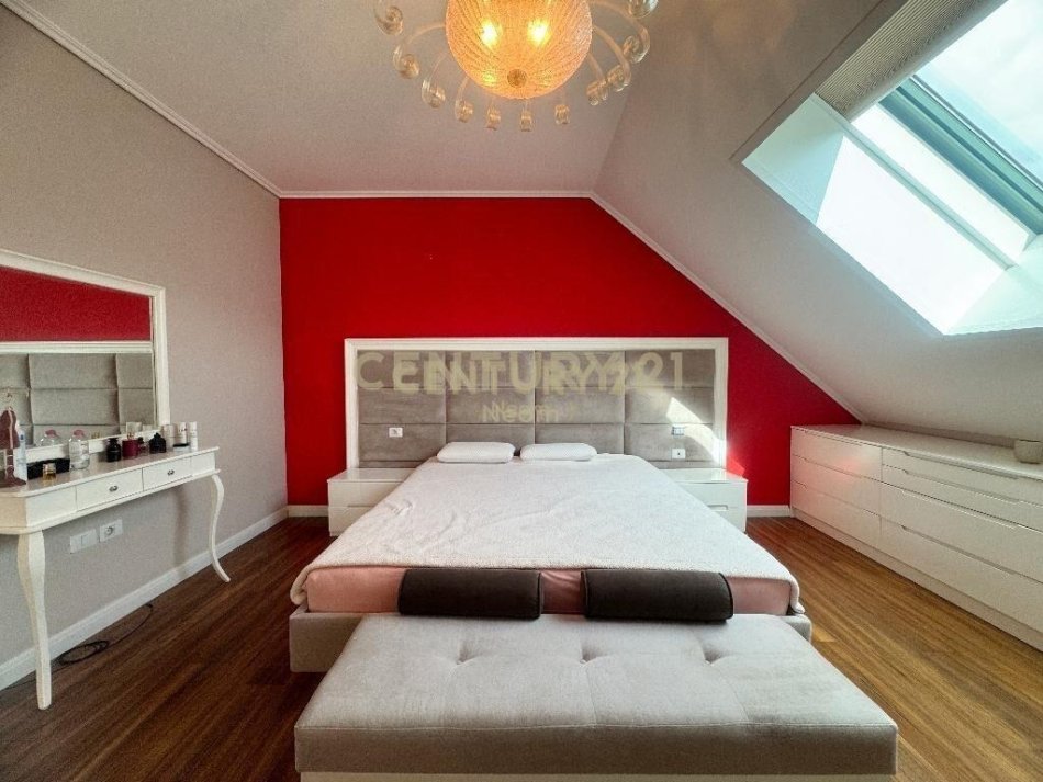 Tirane, jepet me qera apartament 2+1+Aneks+Ballkon Kati 4, 120 m² 1.500 € (Liqeni thate)