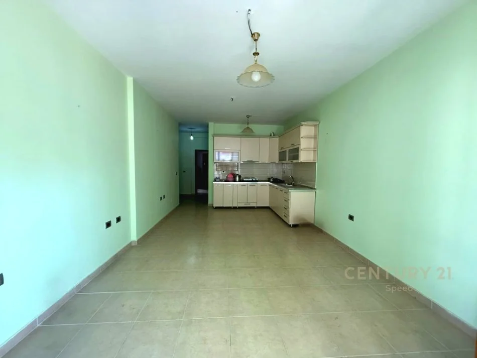 Tirane, shitet apartament 1+1 Kati 1, 79 m² 91.000 € (Prane Freskut)