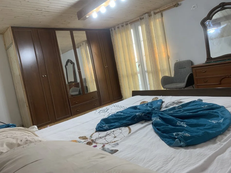 Durres, jepet me qera shtepi 2+1+Ballkon Kati 0, 70 m² 30 € (Sektor rinia)