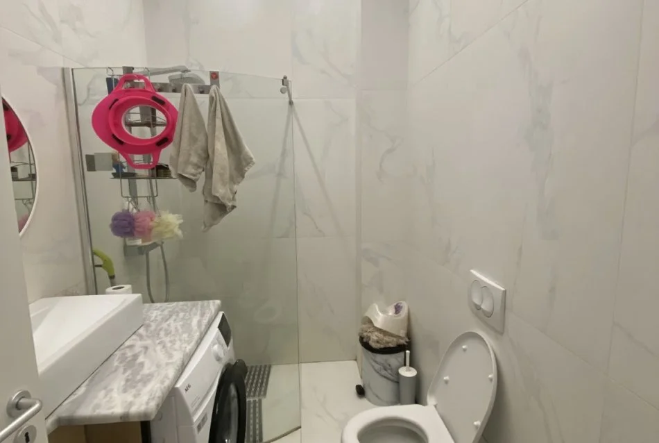 Tirane, shitet apartament 2+1 Kati 11, 126 m² 238.000 € (Rruga Frosina Plaku)