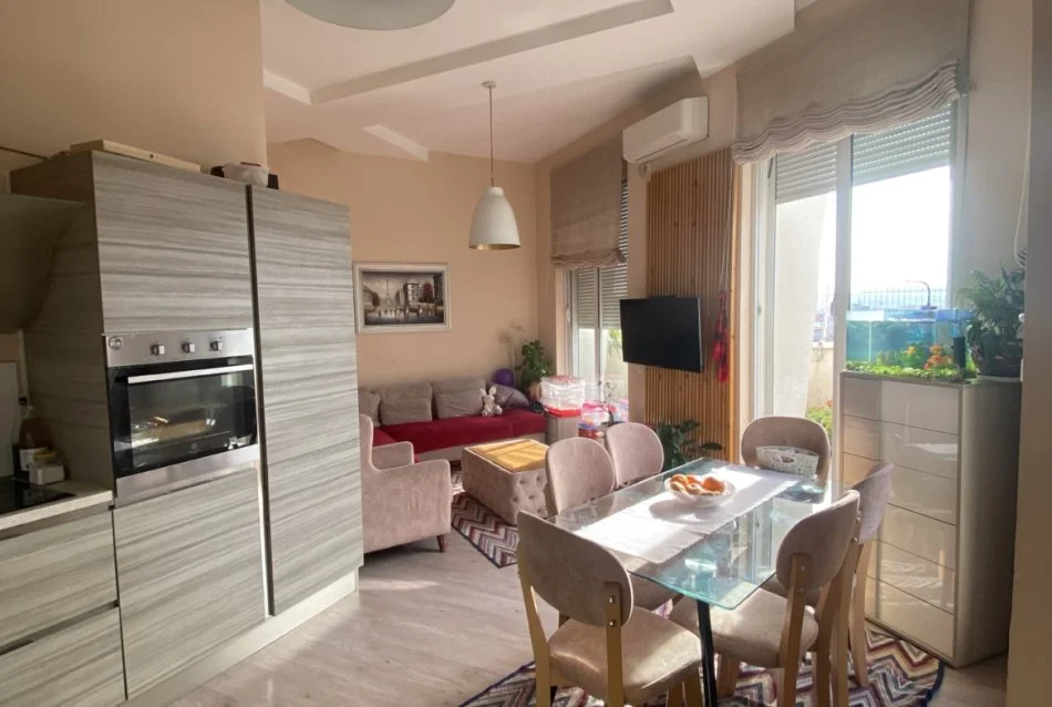 Tirane, shitet apartament 2+1 Kati 11, 126 m² 238.000 € (Rruga Frosina Plaku)