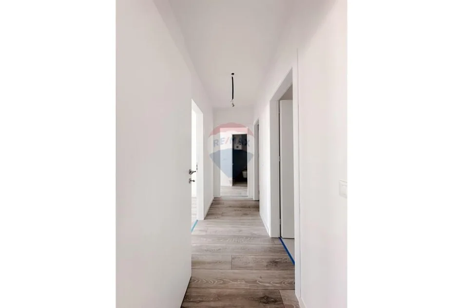 Tirane, jepet me qera , 130 m² 1.400 € (Lake View)