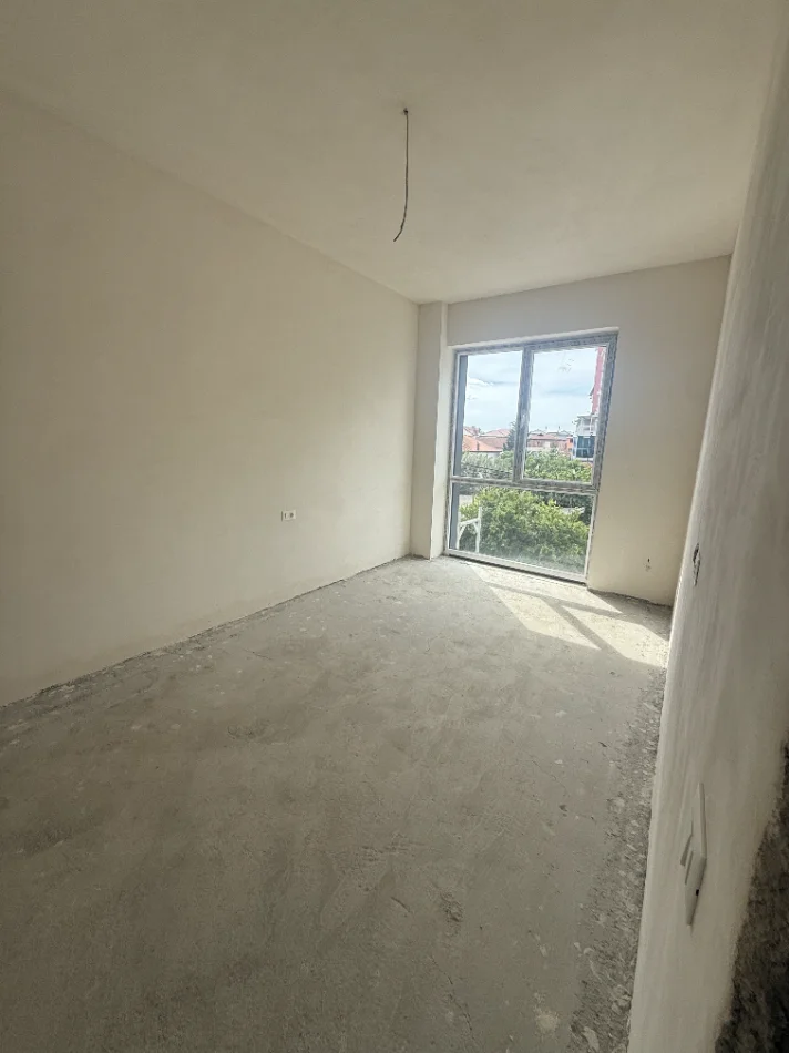 Tirane, shitet apartament 1+1+Ballkon Kati 1, 79 m² 150.000 € (Rruga Beniamin Kruta)