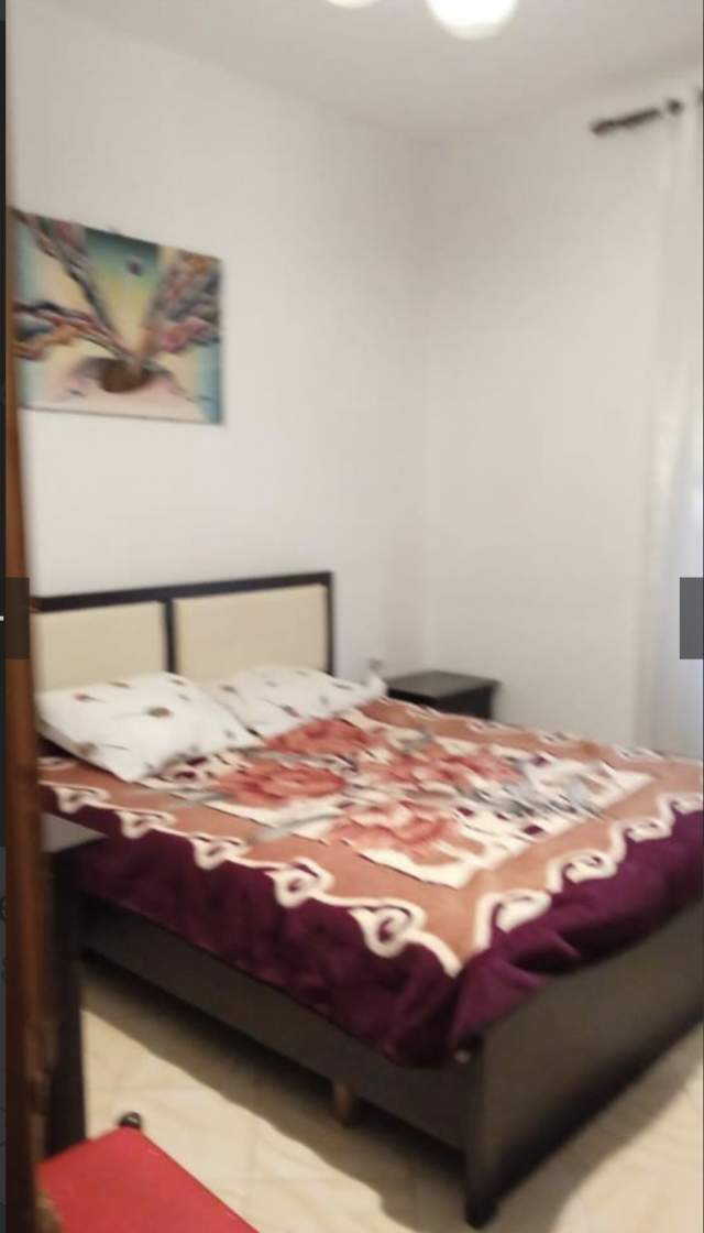 Tirane, jepet me qera apartament 1+1+BLK Kati 1, 65 m² 27000 Leke (Bulevardi i ri)