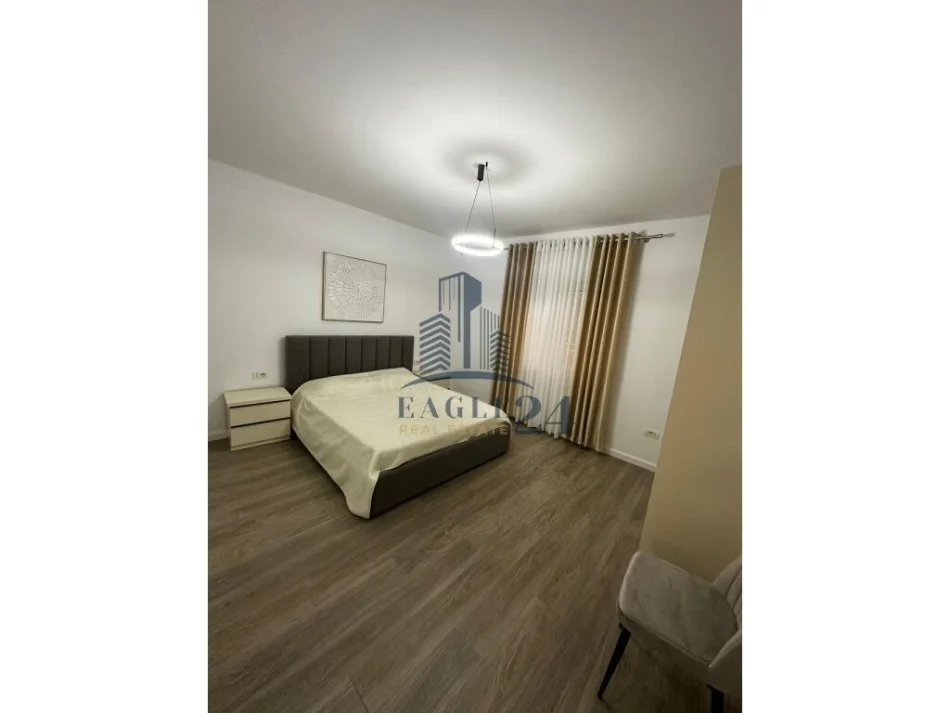 Tirane, jepet me qera apartament 1+1 Kati 1, 50 m² 500 € (Zogu zi)