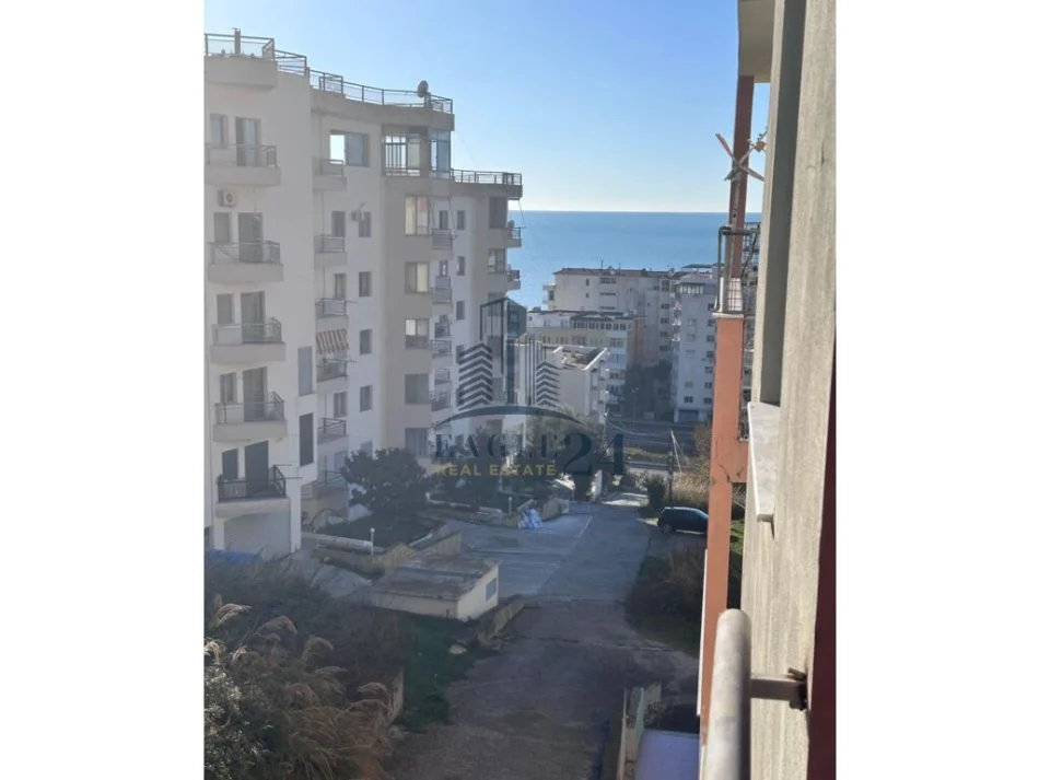 Durres, shitet apartament 2+1 Kati 2, 99 m² 80.000 € (Shkembi Kavajes)