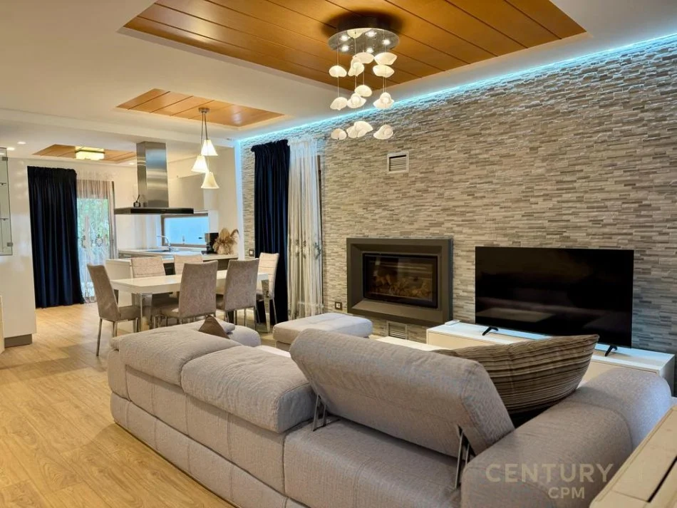 Tirane, jepet me qera Vile 3 Katshe Kati 3, 320 m² 2.500 € 