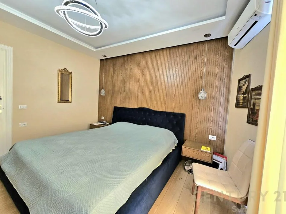 jepet me qera apartament Kati 6, 95 m² 800 €