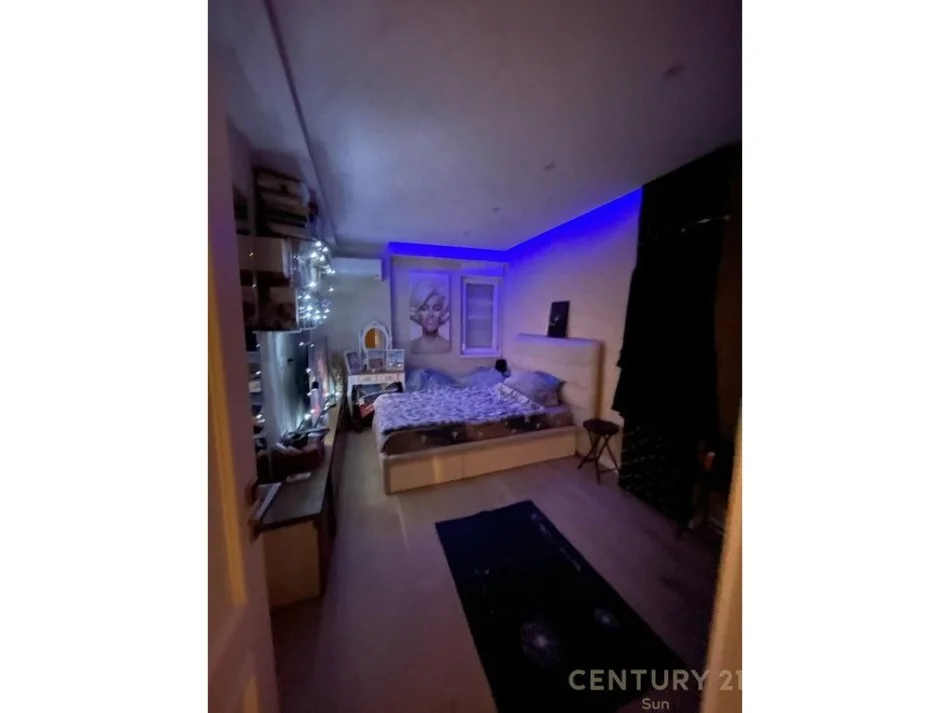 jepet me qera apartament Kati 6, 95 m² 800 €