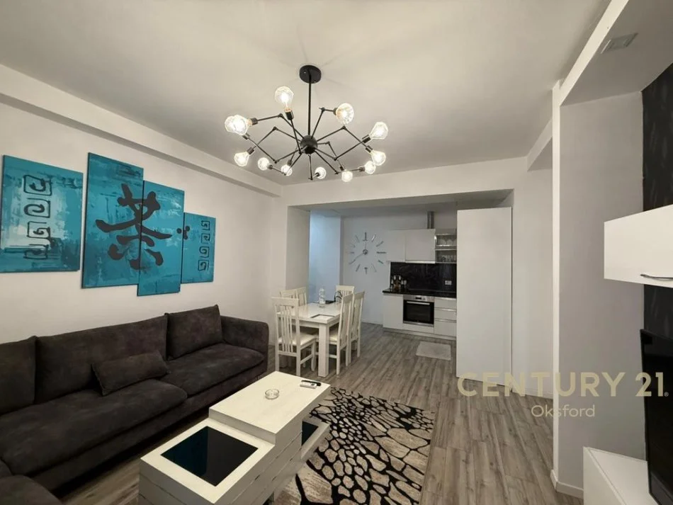 Tirane, jepet me qera apartament 1+1 Kati 1, 65 m² 600 € 