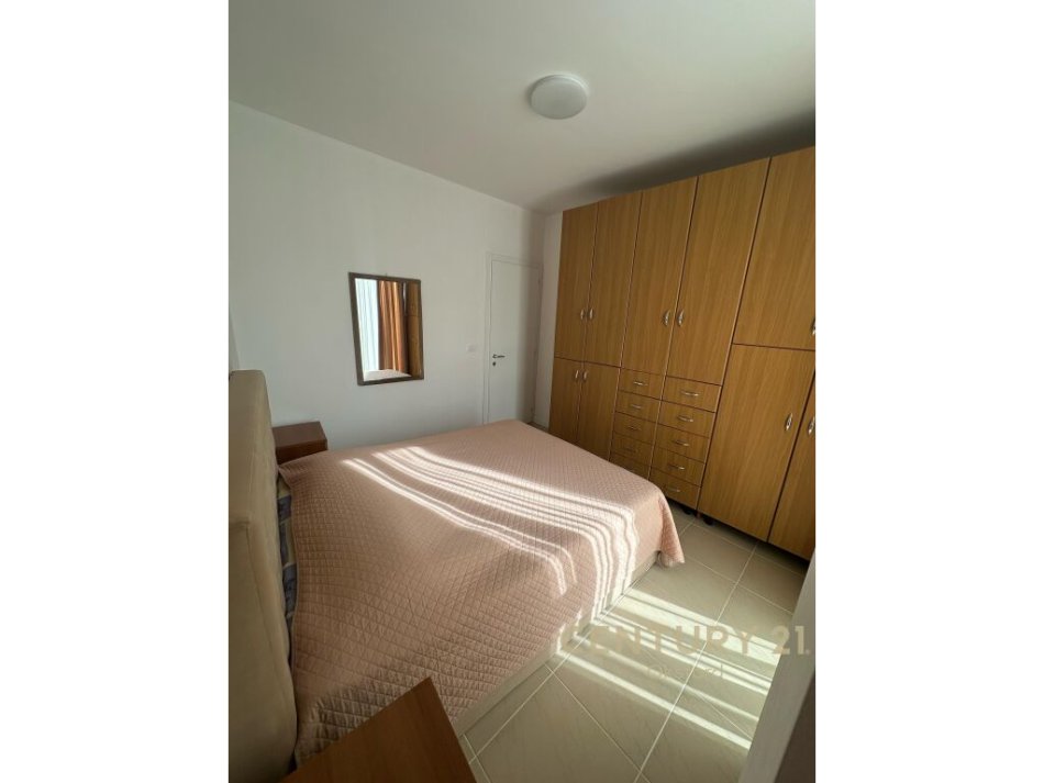 Tirane, jepet me qera apartament 1+1 Kati 4, 56 m² 500 € (Rruga e kavajes)