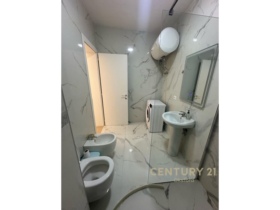 Tirane, jepet me qera apartament 1+1 Kati 4, 56 m² 500 € (Rruga e kavajes)