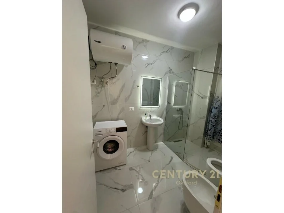 Tirane, jepet me qera apartament 1+1 Kati 4, 56 m² 500 € (Rruga e kavajes)