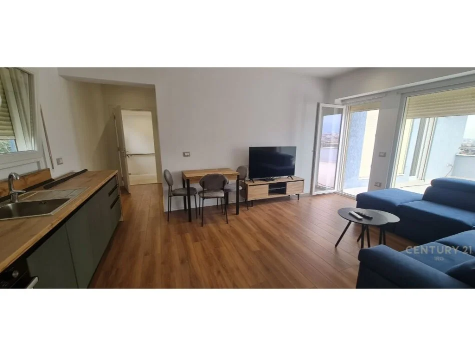 Tirane, jepet me qera apartament 1+1 Kati 4, 50 m² 450 € (Vilat gjermane)