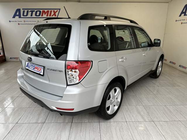 Tirane, shes xhip Subaru forester Viti 2011, 8.400 Euro