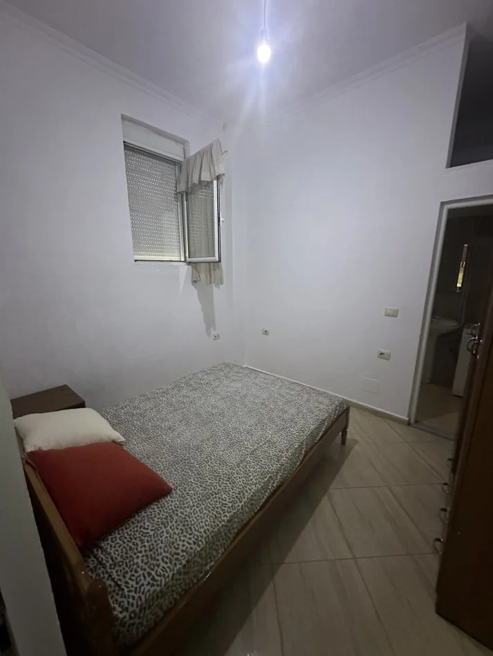 Tirane, jepet me qera garsonier 1+1 Kati 0, 41 m² 280 € (Rruga Mahmut Daci, Vilat Gjermane)
