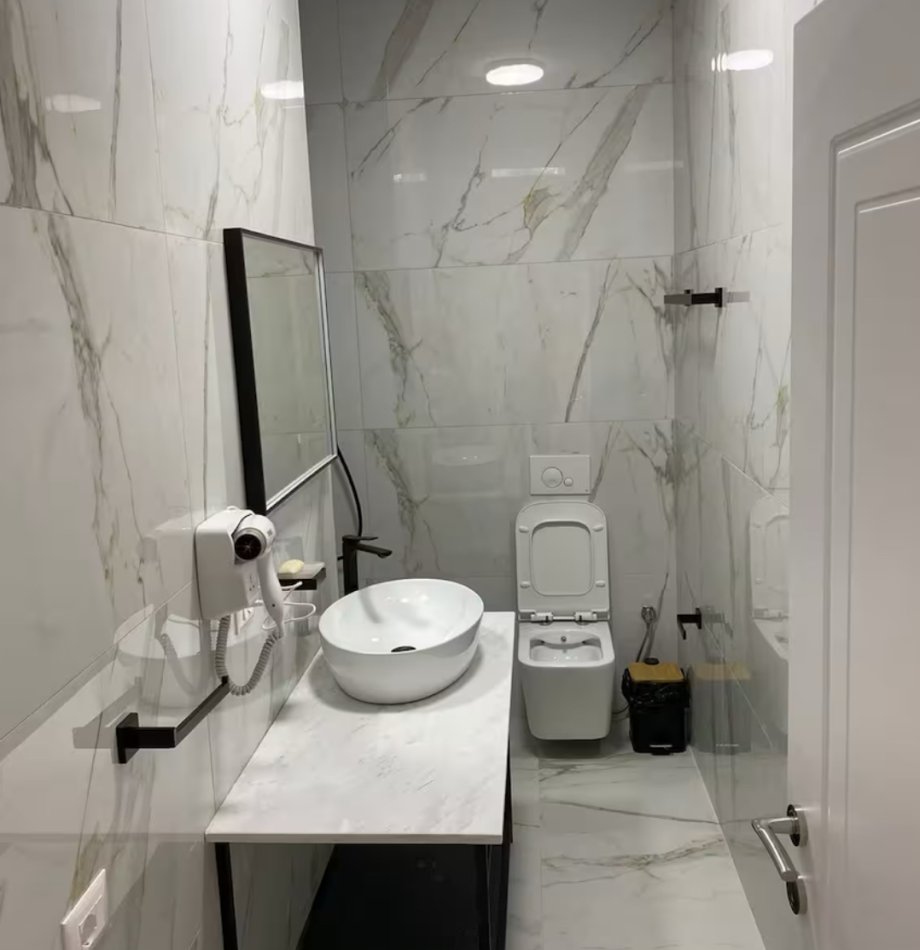 Apartament me qera Gjiri Lalëzit 2+1 Kapaciteti 5-7 persona